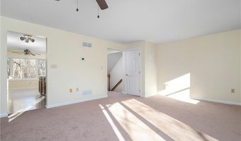 200 Heroux Blvd 606, Cumberland, RI 02864