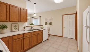 15280 Flower Way 230, Apple Valley, MN 55124