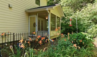 192 Kaiulani Ln, Andrews, NC 28901