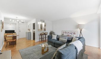 2030 N ADAMS St 911, Arlington, VA 22201