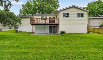 947 Oakfield Dr, Ballwin, MO 63021