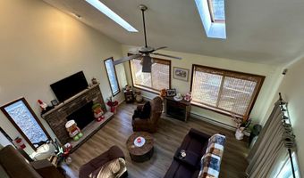 182 Claremont Dr, Albrightsville, PA 18210