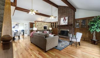 8409 Carrie Dr, Benton, AR 72019