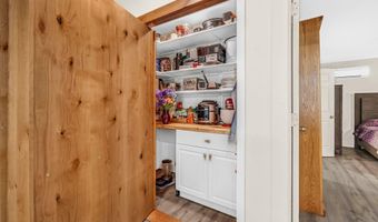 156 Congress St, Belfast, ME 04915