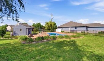 601 Stone Lake Cir, Augusta, KS 67010