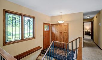 451 Reflection Rd, Apple Valley, MN 55124