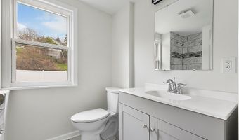 534 Pine St, Ambridge, PA 15003