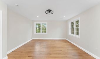 64 Highland Ave B, Attleboro, MA 02703