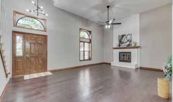 8640 Count Turf Ct, Indianapolis, IN 46217