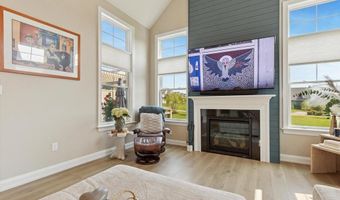 821 GREENWICH Dr, Ambler, PA 19002