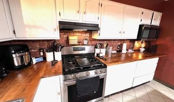 21 HEIGHTS Ct, Abbottstown, PA 17301