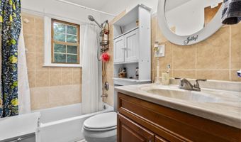 265 Jennings Ave, Bridgeport, CT 06610