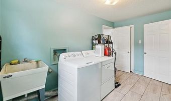 701 MEHLE St, Arabi, LA 70032