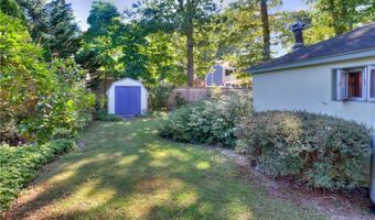 47 Wake Robin Trl, Narragansett, RI 02874