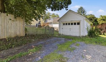 301 Elm St, Bennington, VT 05201