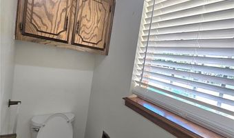 808 Cambridge Dr, Altus, OK 73521