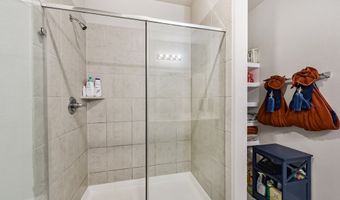 3607 Crosspointe Pass, Angleton, TX 77515