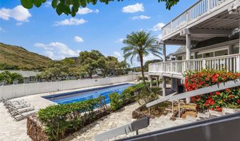 1172 Wainiha St A, Honolulu, HI 96825