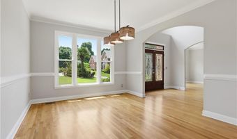 355 Chelsey Ct, Alpharetta, GA 30004