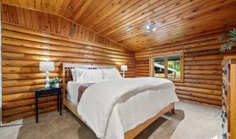 21624 Sean St, Chugiak, AK 99567