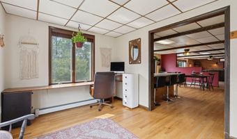 32 S V Ln, Augusta, ME 04330