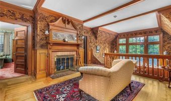 360 RUMSTICK Rd, Barrington, RI 02806