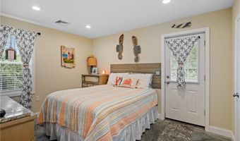 882 Point Judith Rd, Narragansett, RI 02882