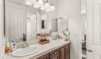 1077 Village Dr, Oceanside, CA 92057