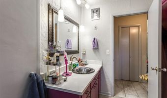 1800 N Alexander Ln, Bethany, OK 73008