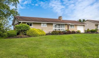 408 Hillview Dr, Aurora, IN 47001