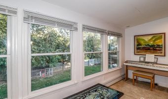 82 Kempson Pl, Metuchen, NJ 08840