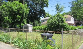 1081 Seward Ave, Akron, OH 44320