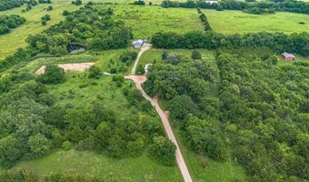 364 E 1600 Rd, Baldwin City, KS 66006