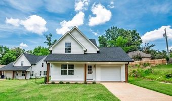 102 Autumwood Cv, Batesville, MS 38606