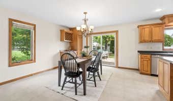 4226 E APPLESEED Dr, Appleton, WI 54913
