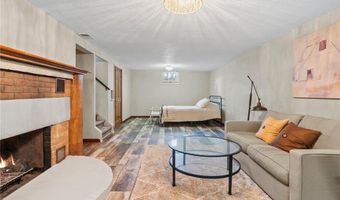 1019 Ash St, Alexandria, MN 56308