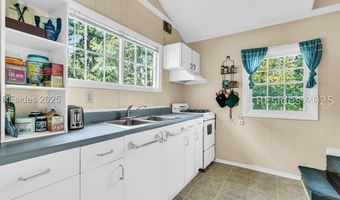 9767 Tarboro Rd, Ridgeland, SC 29936