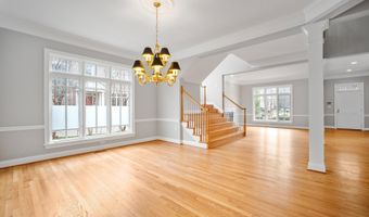 6723 HONESTY Dr, Bethesda, MD 20817