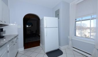 10 Pell St 3B, Newport, RI 02840