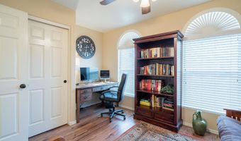 1802 E PEACH TREE Dr, Chandler, AZ 85249