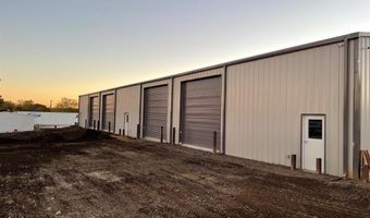 8224 I 35W Frontage Rd, Alvarado, TX 76009