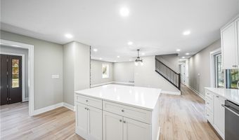 483 Townline Rd, Aurora, OH 44202