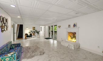 3427 E Dobson Pl, Ann Arbor, MI 48105