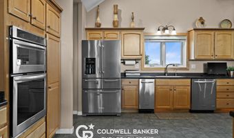 4960 S Skyline Rd, Casper, WY 82604