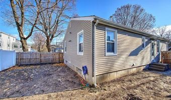 72 Vermont St, Cranston, RI 02920