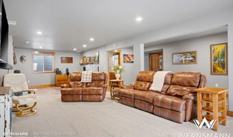 5233 Henning Loop, Casper, WY 82609
