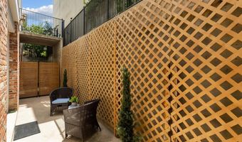 3350 17TH St NW T2, Washington, DC 20010