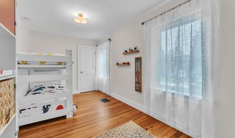 436 Pinewood St, Ann Arbor, MI 48103