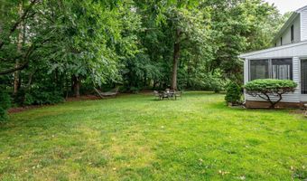 620 Riverside Dr, Cheshire, CT 06410