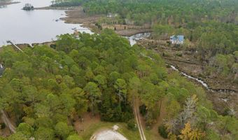 11 Starboard Ct, Aurora, NC 27806